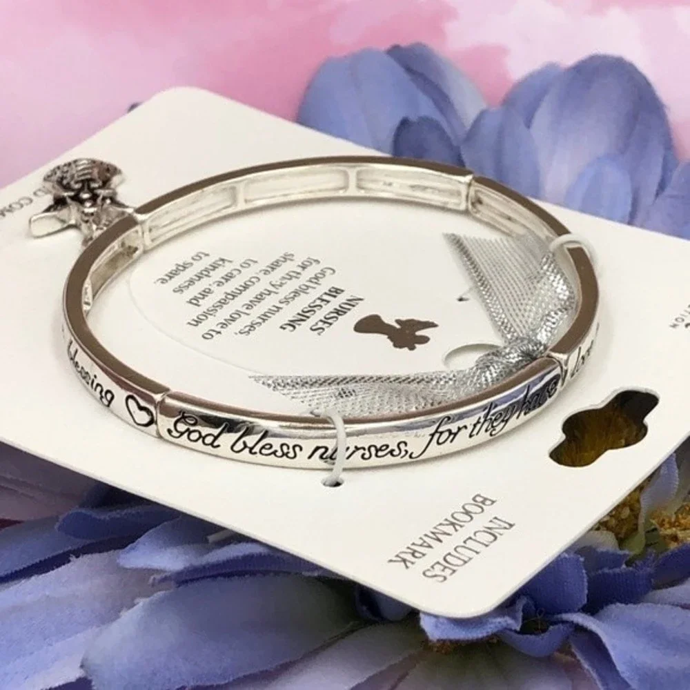 🌼 Nurses Blessing Silver Stretch Bracelet